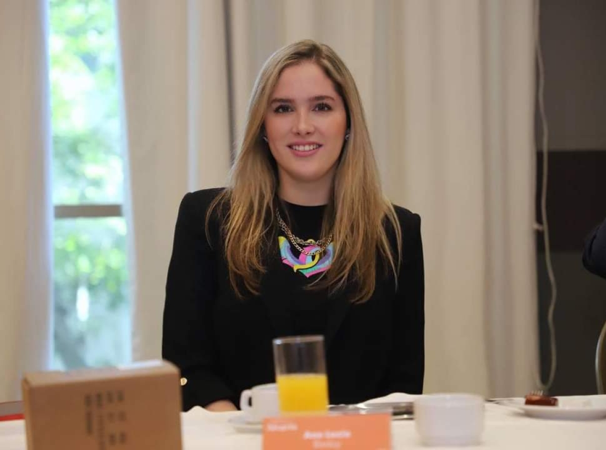 Caballada Sin Rienda